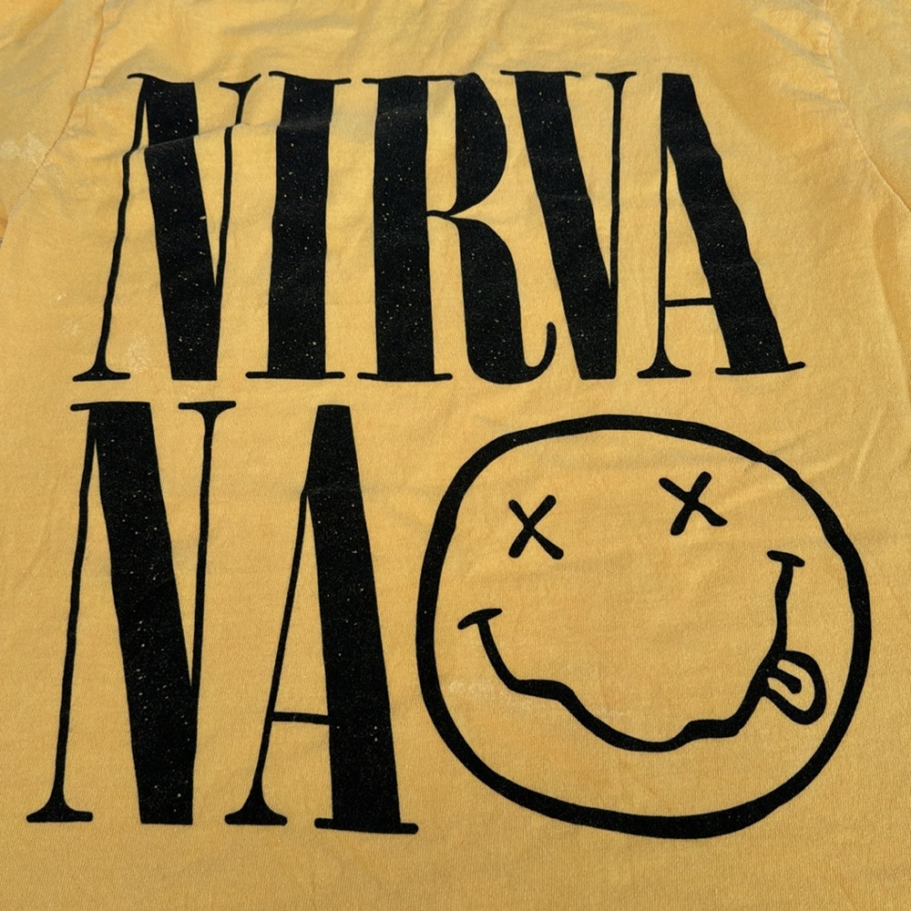 Nirvana 90’s Vintage Style Band T-shirt - Picture 5 of 8